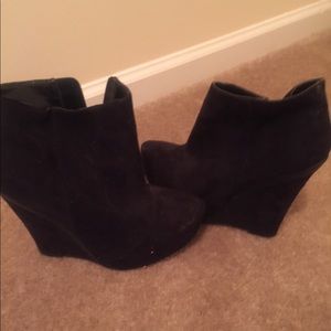 Booty wedges black from Aldo
